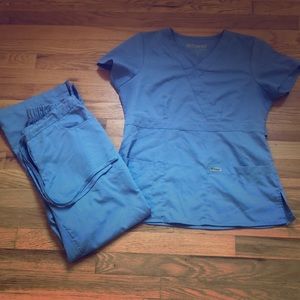 Grey’s Anatomy Scrubs T(M) B(SP)